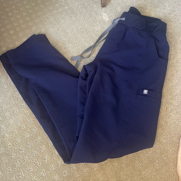 FIGS XS SCRUB PANTS - Picture 1 of 1